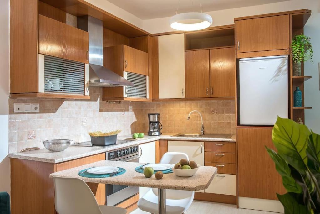 Mojo - Central Cozy Apartment Ираклион Экстерьер фото
